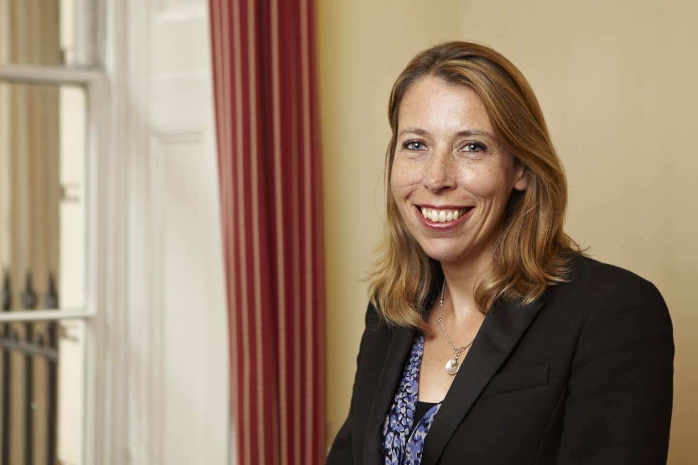 Sue Davies Headshot